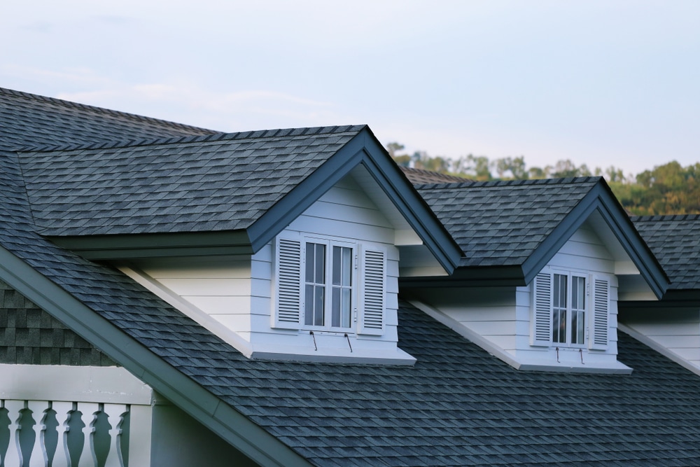 Roofing Contractors Near You in Long Meadow Island, NY